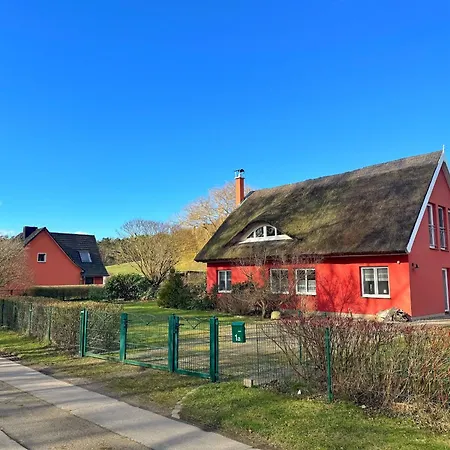 Am Lebbiner Bodden بيت للعطل *